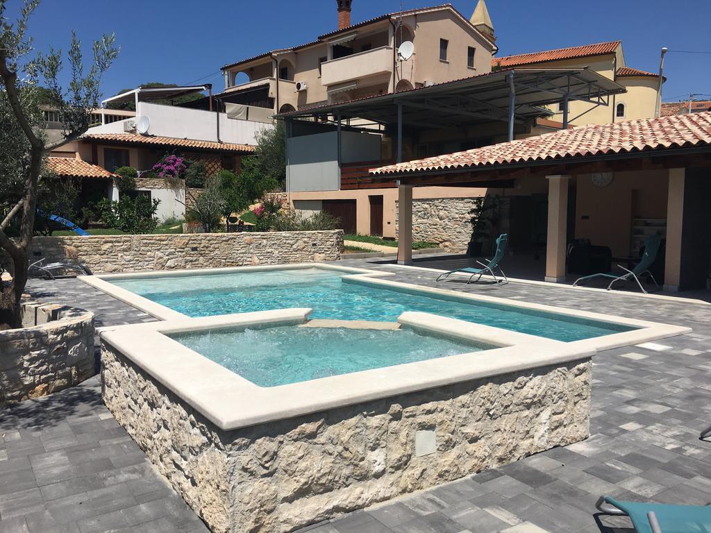 Apartments Ceh Ližnjan المظهر الخارجي الصورة