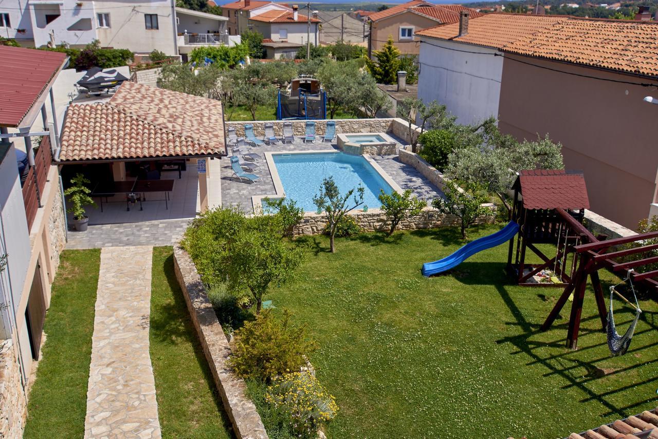 Apartments Ceh Ližnjan المظهر الخارجي الصورة